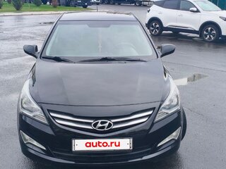 2015 Hyundai Solaris I Рестайлинг, чёрный, 900000 рублей, вид 1