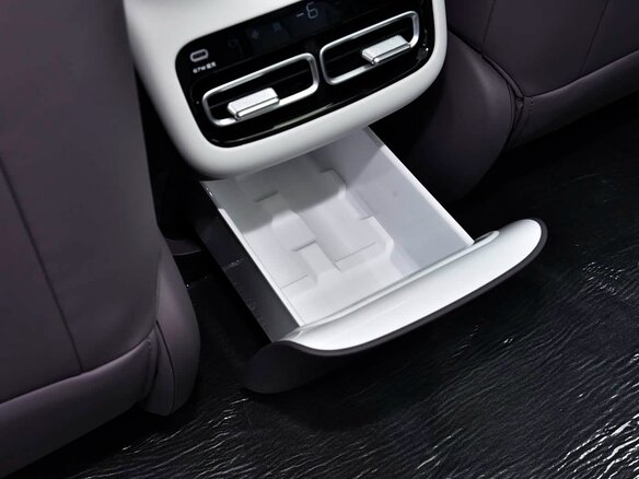 2025 Changan Qiyuan A06 28.39 kWh, фиолетовый - вид 23