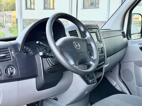 2018 Mercedes-Benz Sprinter, белый, 3280000 рублей - вид 9