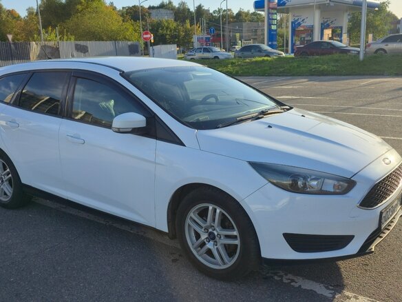 2016 Ford Focus III Рестайлинг, белый, 850000 рублей