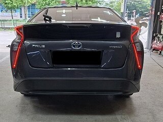 2020 Toyota Prius IV Рестайлинг (XW50), серый, 1799000 рублей, вид 2