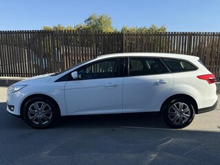 2016 Ford Focus III Рестайлинг, белый, 1090000 рублей, вид 2