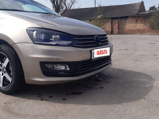 2016 Volkswagen Polo V Рестайлинг, бежевый, 1050000 рублей, вид 1