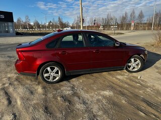 2009 Volvo S40 II Рестайлинг, красный, 750000 рублей, вид 2