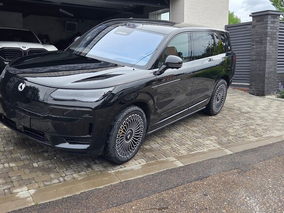 2025 Denza N9 46.9 kWh, чёрный, 7025000 рублей - вид 18