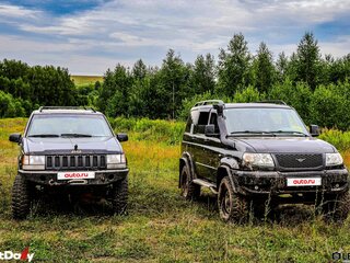 1993 Jeep Grand Cherokee I (ZJ), чёрный, 300000 рублей, вид 3