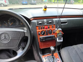 1997 Mercedes-Benz E-Класс 230 II (W210, S210), серый, 350000 рублей, вид 3