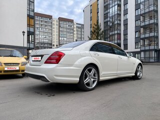 2011 Mercedes-Benz S-Класс 500 Long V (W221) Рестайлинг, белый, 1325000 рублей, вид 5