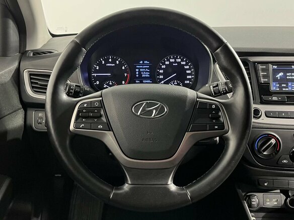 2017 Hyundai Solaris II, серый, 1109000 рублей - вид 9