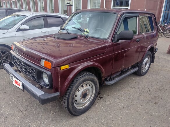 2013 Lada (ВАЗ) 2121 (4x4) I Рестайлинг, пурпурный, 330000 рублей - вид 2
