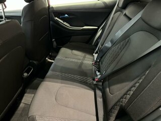 2025 Solaris HC, красный, 3360000 рублей, вид 5