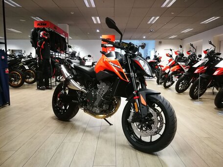 2026 KTM 790 Duke, оранжевый, 1150000 рублей, вид 1
