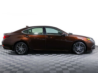 2017 Lexus ES 250 VI Рестайлинг, коричневый, 2844000 рублей, вид 4