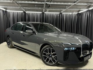 2023 BMW 7 серии 740d xDrive VII (G70), серый, 12100000 рублей, вид 3