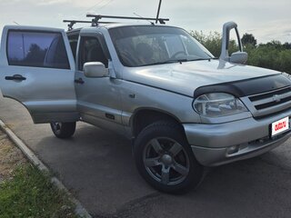 2004 Chevrolet Niva I, серебристый, 350000 рублей, вид 1