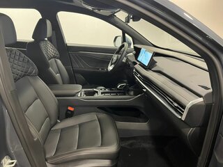 2025 Geely Okavango I Рестайлинг, серый, 3908990 рублей, вид 5