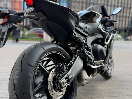 2026 Yamaha YZF-R9, чёрный, 1680000 рублей, вид 5