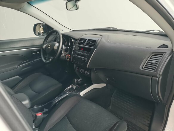 2011 Mitsubishi ASX I, белый, 840000 рублей - вид 18
