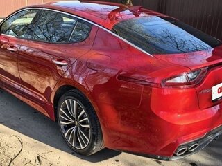 2019 Kia Stinger I, красный, 2050000 рублей, вид 4