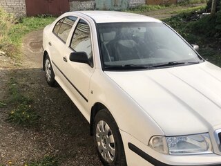 2009 Skoda Octavia I (A4) Рестайлинг, белый, 450000 рублей, вид 1