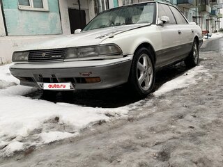 1990 Toyota Mark II VI (X80), белый, 420000 рублей, вид 2