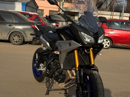 2019 Yamaha MT-09 Tracer (FJ-09), чёрный, 1050000 рублей, вид 4