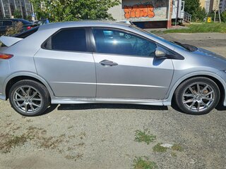 2008 Honda Civic VIII, серебристый, 920000 рублей, вид 4