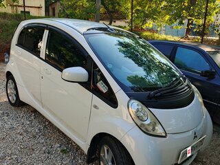 2011 Mitsubishi i-MiEV, белый, 850000 рублей, вид 2