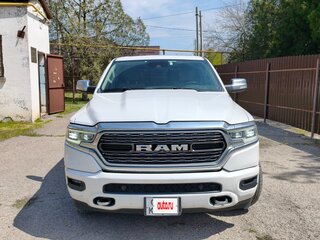 2021 Ram 1500 Quad Cab V, белый, 7500000 рублей, вид 2