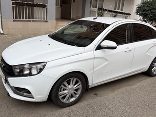 2017 Lada (ВАЗ) Vesta I, белый, 840000 рублей, вид 1