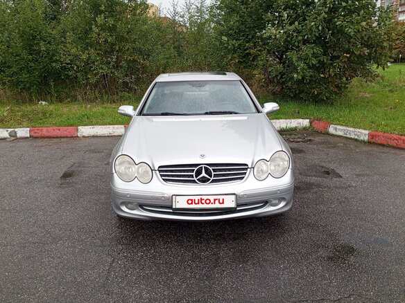 2003 Mercedes-Benz CLK-Класс 200 II (W209), серебристый, 640000 рублей - вид 2