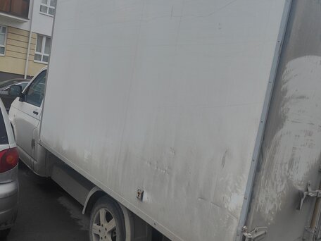 2011 Volkswagen Constellation, белый, 950000 рублей, вид 2