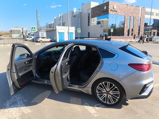 2022 Kia K3 II Рестайлинг, серый, 2600000 рублей, вид 4
