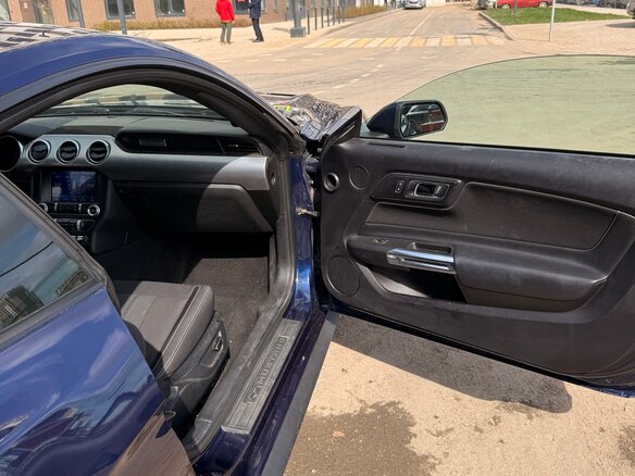 2018 Ford Mustang VI Рестайлинг, синий, 2790000 рублей - вид 13