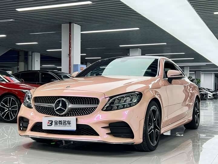 Открыть фотографии: Mercedes-Benz C-Класс IV (W205) Рестайлинг