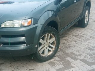 2003 Isuzu Axiom, серый, 360000 рублей, вид 2