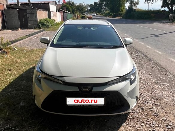 2021 Toyota Corolla XII (E210), белый, 1750000 рублей