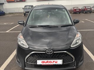 2020 Toyota Sienta II Рестайлинг, чёрный, 1300000 рублей, вид 1