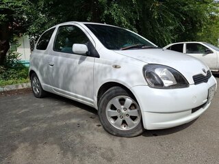2000 Toyota Vitz I (P10), белый, 270000 рублей, вид 3