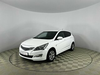 2015 Hyundai Solaris I Рестайлинг, белый, 1032000 рублей, вид 1