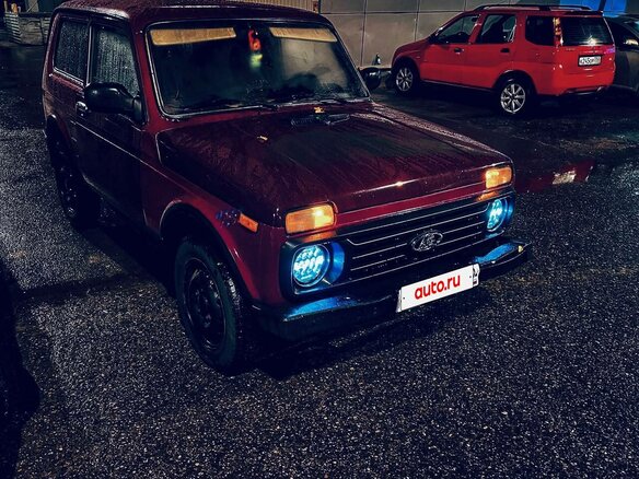 2003 Lada (ВАЗ) 2121 (4x4) I Рестайлинг, красный, 350000 рублей - вид 1