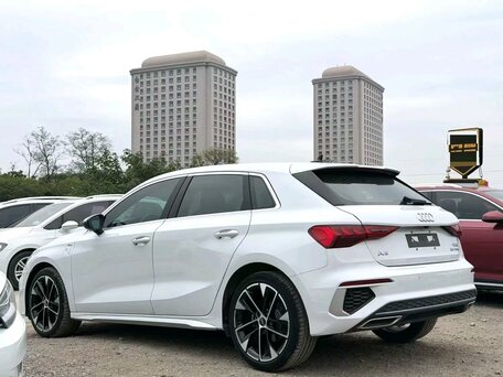 2022 Audi A3 Sportback 35 TFSI IV (8Y), белый, 2150000 рублей, вид 3