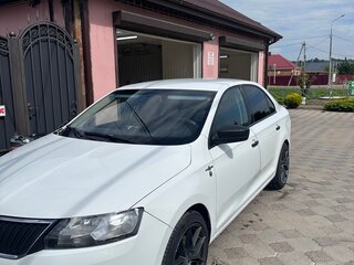 2016 Skoda Rapid I, белый, 700000 рублей, вид 2