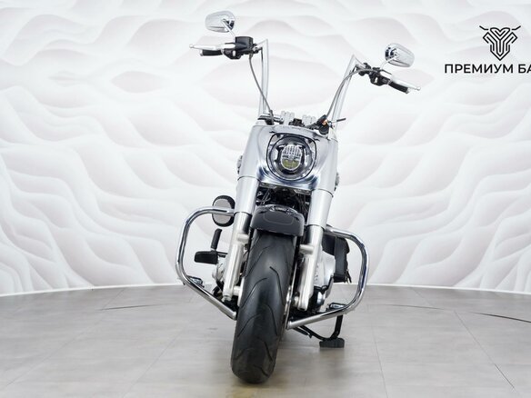 2018 Harley-Davidson Fat Boy, чёрный, 1899000 рублей - вид 3