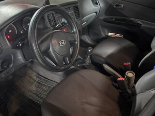 2010 Kia Rio II Рестайлинг, серебристый, 380000 рублей, вид 5