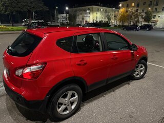 2013 Nissan Qashqai I Рестайлинг, красный, 910000 рублей, вид 4