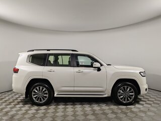 2026 Toyota Land Cruiser 300 Series, белый, 16990000 рублей, вид 4