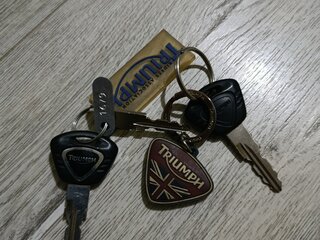 2013 Triumph Rocket 3, чёрный, 1410000 рублей, вид 4