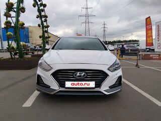 2018 Hyundai Sonata VII (LF) Рестайлинг, белый, 900000 рублей, вид 2