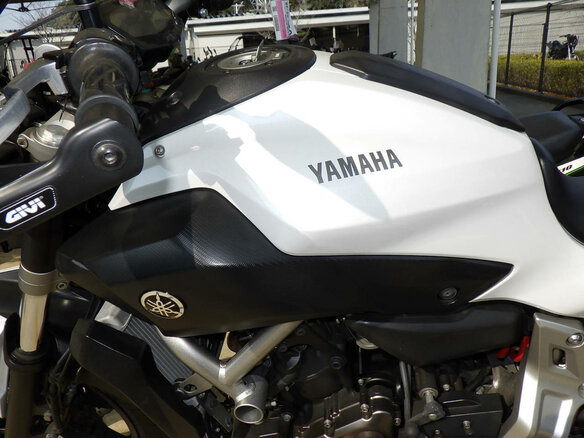2014 Yamaha MT-07 (FZ-07), белый, 699900 рублей - вид 9